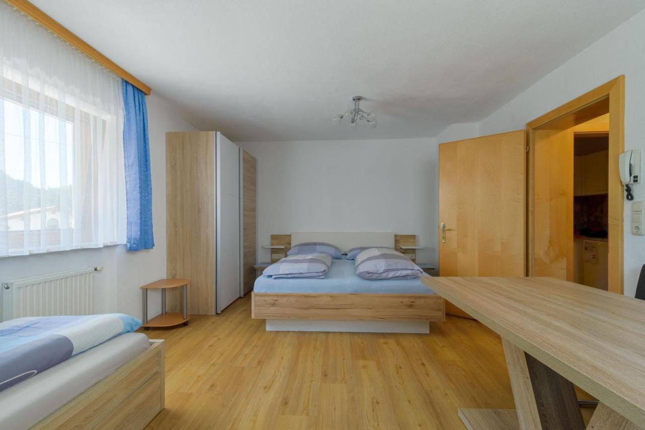 Appartamento Haus Schimpfoessl Flirsch Esterno foto