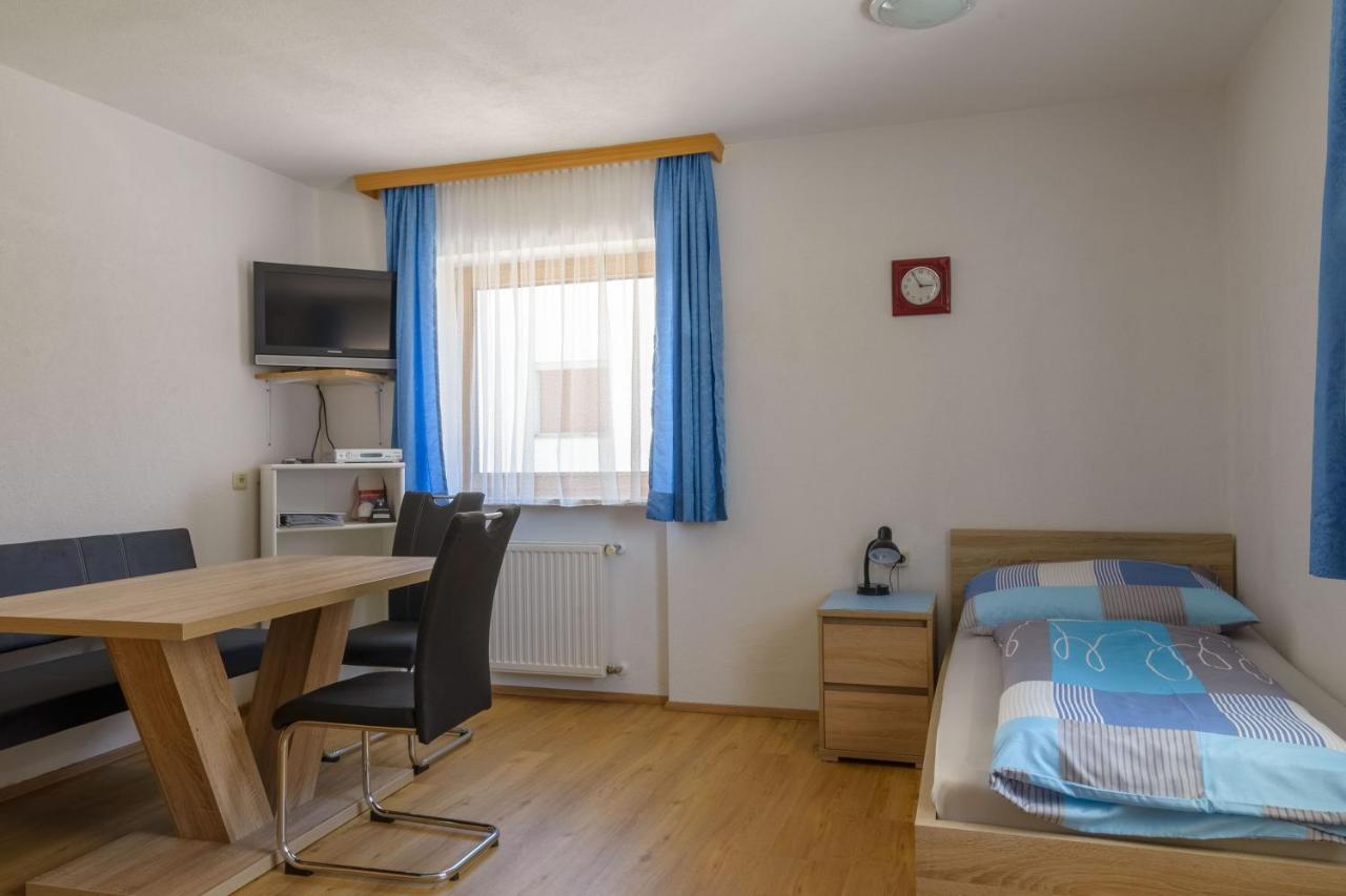 Appartamento Haus Schimpfoessl Flirsch Esterno foto