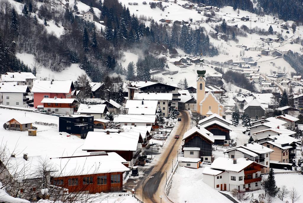 Appartamento Haus Schimpfoessl Flirsch Esterno foto
